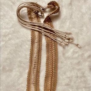 ‼️SOLD‼️ Free with purchase over $7 🖤 Tan crochet belt